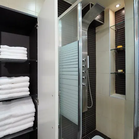 F & B Collection - For 3 * テッサロニキ