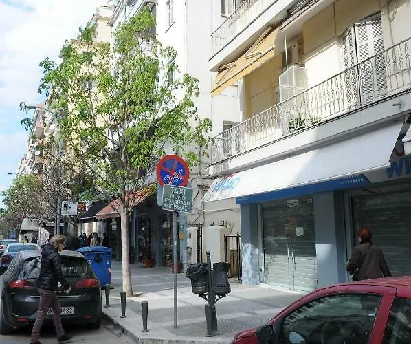 F & B Collection - For 3 *