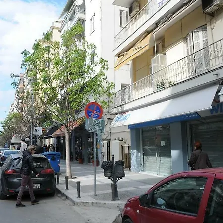 F & B Collection - For 3 *